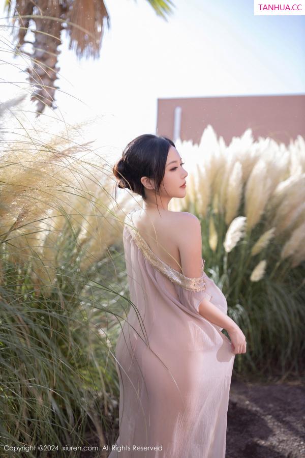 鱼子酱fish  [XiuRen]高清写真图 2024.11.22 No.9492 鱼子酱Fish 美腿性感第22张图片